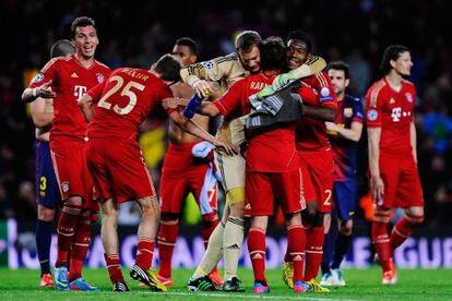 Los jugadores del Bayern celebran su pase a la final