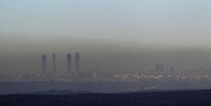 Nube de contaminaci&oacute;n sobre Madrid en 2012. 