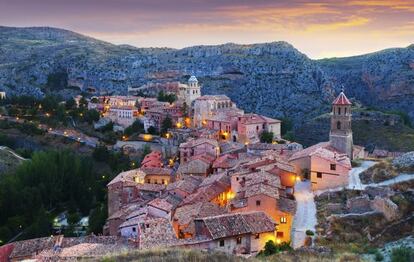 Panor&aacute;mica de Albarrac&iacute;n al atardecer.