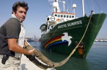 Imagen del rompehielos de Greenpeace, el "Arctic Sunrise". EFE/Archivo