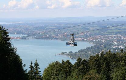 Vistas desde el teleférico que sube a Pfänder.