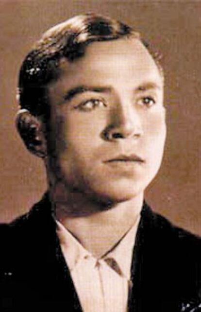El poeta Miguel Hernández en su juventud.