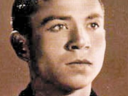 El poeta Miguel Hernández en su juventud.