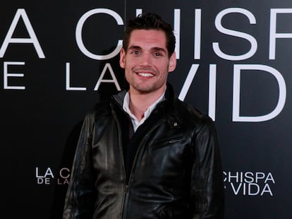 El periodista Josep Lobató a su llegada al estreno de la película 'La chispa de la vida', en 2012.