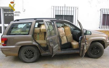 The vehicle, which was carrying 40 bundles of hash.