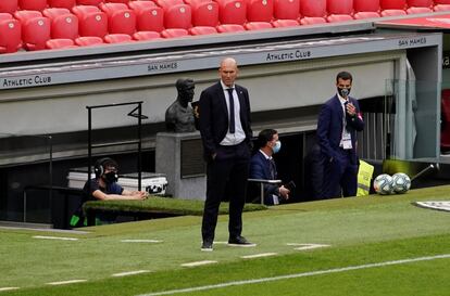 El entrenador del Real Madrid, Zinedine Zidane, durante el encuentro.