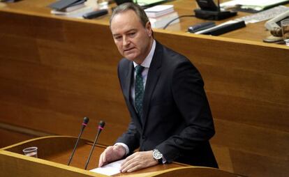 El presidente de la Generalitat valenciana, Alberto Fabra, en el Parlamento regional.