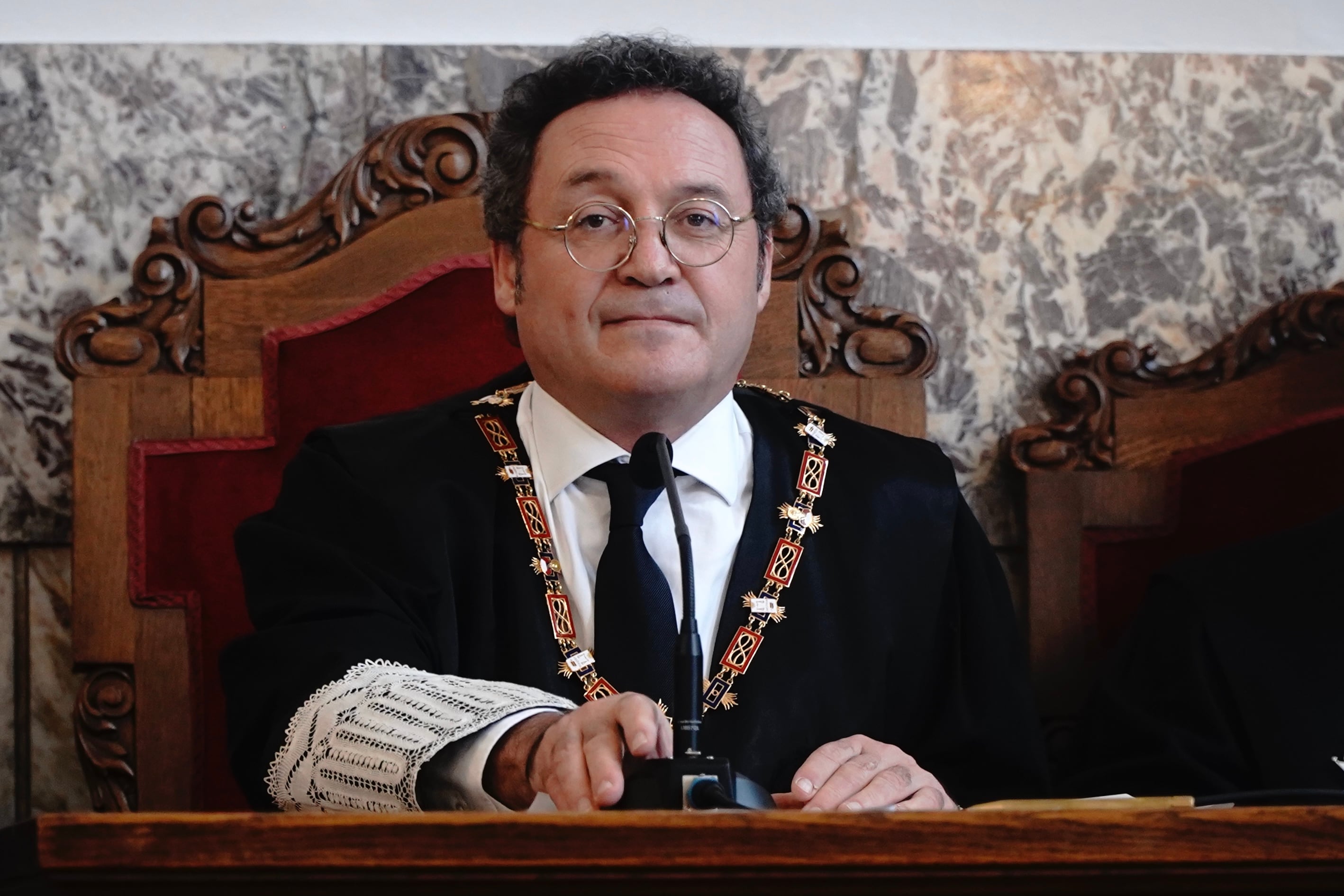 Supremo condanna il Procuratore Generale a due anni di inabilitazione per divulgazione di dati riservati