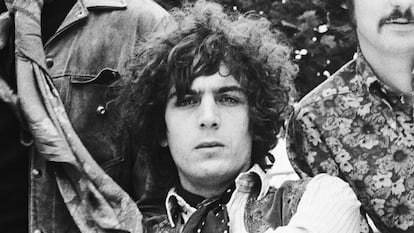 Syd Barrett, founding singer, songwriter and guitarist of Pink Floyd, in 1967.  (Photo by Chris Walter/WireImage)