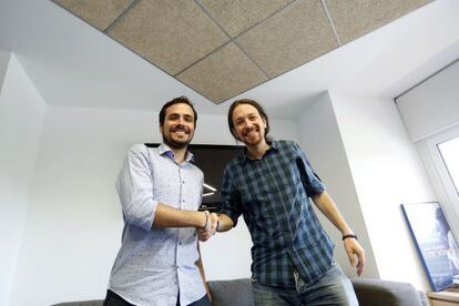 Alberto Garzon i Pablo Iglesias.