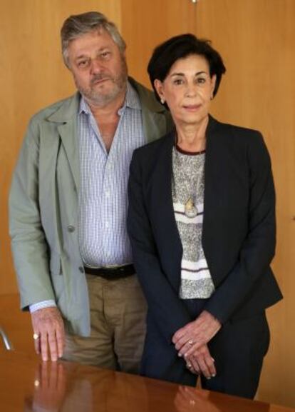 Leopoldo López y Antonieta Mendoza, en la redacción de EL PAÍS en Madrid.