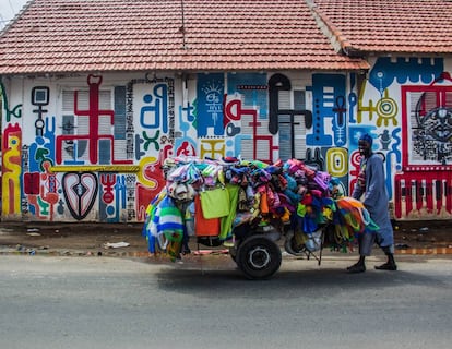 Vendedor ambulante, Medina, Dakar.