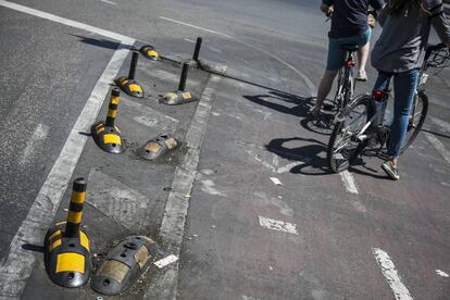 Estado del carril bici a la altura de Cibeles.