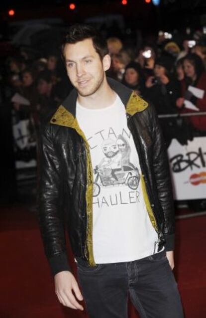 Calvin Harris a su llegada a los premios Brit.