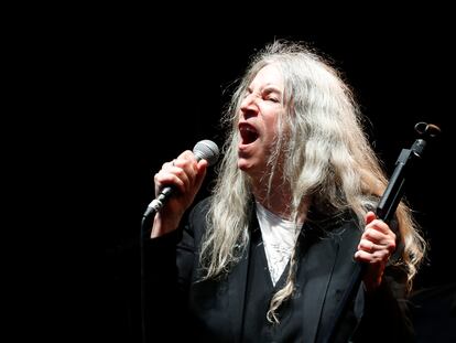Patti Smith durante su actuación ayer sábado en el Azkena Rock Festival de Vitoria.