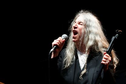 Patti Smith durante su actuación ayer sábado en el Azkena Rock Festival de Vitoria.