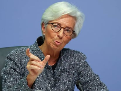 El BCE insta a la banca a suspender los dividendos hasta octubre