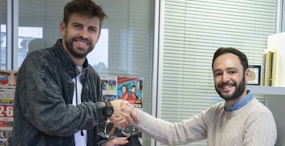 Gerard Piqué, futbolista del FC Barcelona, y Nicolas Julia, CEO de Sorare.