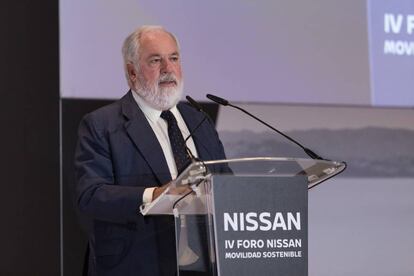 Miguel Arias Cañete, comisario europeo de Acción por el Clima y Energía, durante su intervención en el IV Foro Nissan.