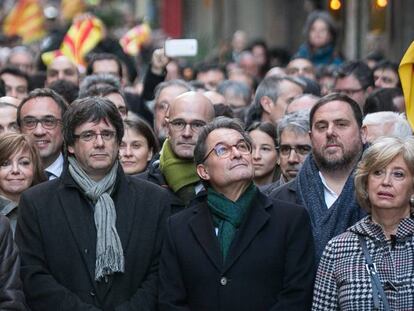 El expresidente catalán Artur Mas y las consejeras Irene Rigau y Joana Ortega por la consulta del 9N.