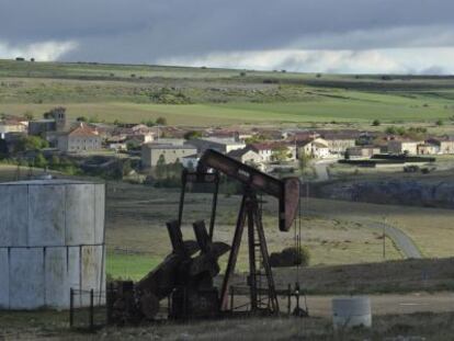 Antiguo pozo petrol&iacute;fero de Ayoluengo de la Lora (Burgos). 