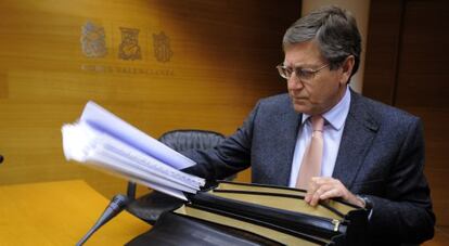 Juan Bernal Rold&aacute;n, vicepresidente de Murcia, en las Cortes Valencianas. 