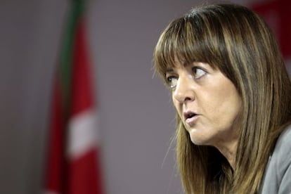 La portavoz del PSE-EE, Idoia Mendia, durante la rueda de prensa ofrecida en Bilbao.