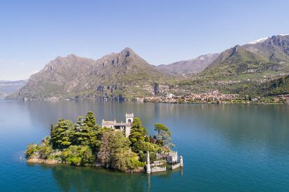 La isla de Loreto en el lago Iseo.