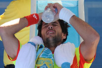 Verdasco, en un descanso de su partido ante Tomic.