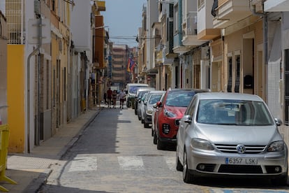 Una de las calle de Catarroja, 9 meses después de la dana. 