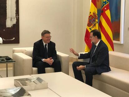 El presidente de la Generalitat Valenciana, Ximo Puig, y el del Gobierno, Mariano Rajoy.