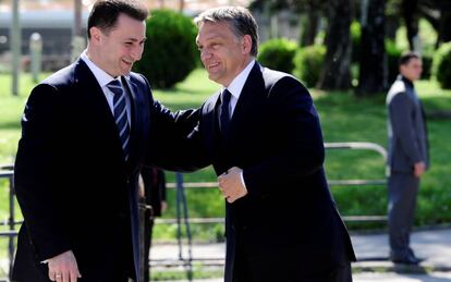 El ex primer ministro macedonio Nikola Gruevski y el primer ministro húngaro Viktor Orbán en Skopje en mayo de 2011.