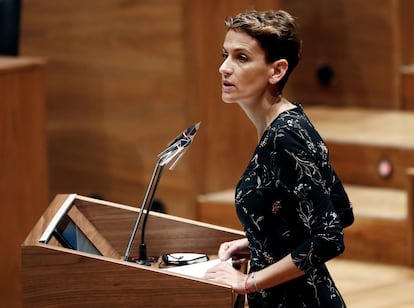 La presidenta del Gobierno de Navarra, María Chivite, en una intervención reciente en el Parlamento foral.