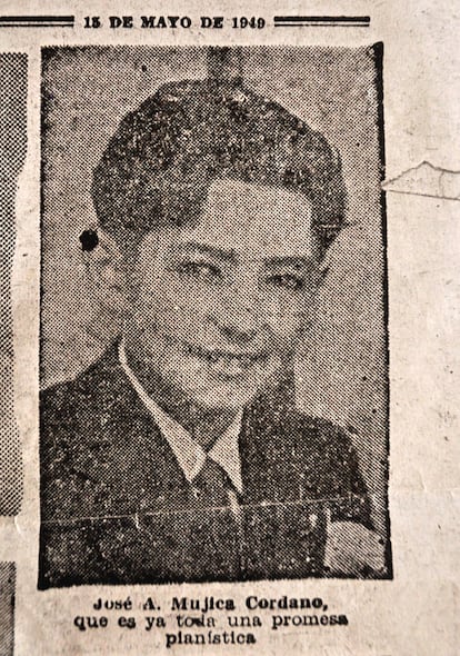 Una publicación del 15 de mayo de 1949, donde anuncian los talentos del joven José Mujica como pianista en la escuela de Montevideo. 
