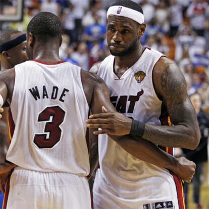 Wade y James, después de la derrota.