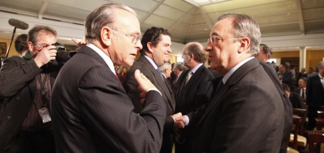 Compañías exitosas con trajes legales estrechos