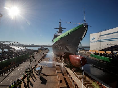 Botadura de la corbeta Unayzah, la última de las construidas por Navantia para la Marina Real saudí, en diciembre de 2021 en el astillero de San Fernando (Cádiz)
