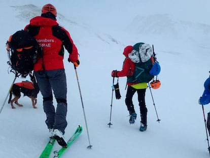 Los Bomberos han rescatado este sábado a una pareja desorientada en Vallter.