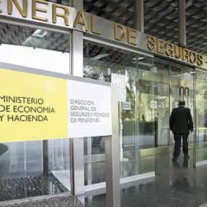 Seguros gana tiempo para modificar la gestión de fondos de pensiones