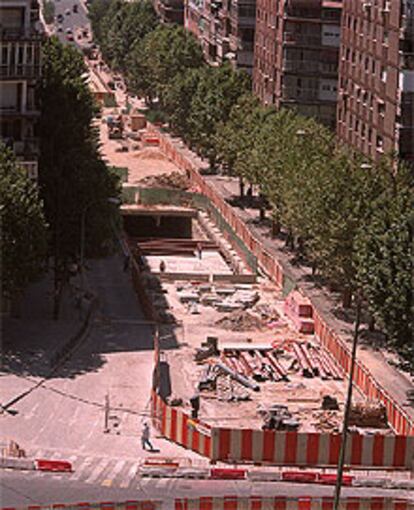 Obras en Sanat María de la Cabeza, Madrid, agosto 2002.