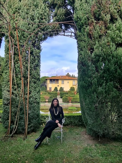 Espido Freire en Villa Gamberaia.