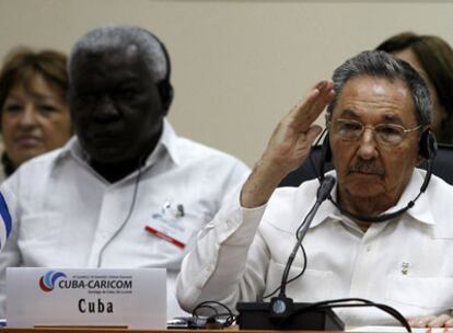 El presidente cubano, Raúl Castro, en la reunión de líderes del Caribe que se celebra en Santiago de Cuba
