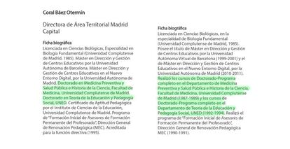 Los cambios en el curriculum de Coral Báez. El de la izquierda es tal y como aparecía antes de este miércoles, cuando este medio comenzó a indagar. El de la derecha, tras los cambios.