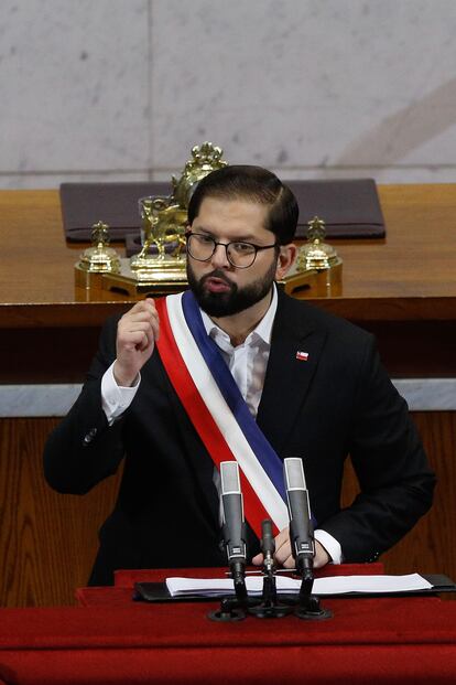 El mandatario ha hecho hincapié en el venidero proceso constituyente tras el rechazo en las urnas el pasado 4 de septiembre del texto redactado por la Convención:  "Hemos escuchado el mensaje fuerte y claro de la ciudadanía. No queremos una Constitución partisana, sino una Constitución incluyente que acoja el libre juego democrático, que promueva los acuerdos, que acelere las decisiones para no seguir postergando reformas que para la ciudadanía son urgentes", dijo.