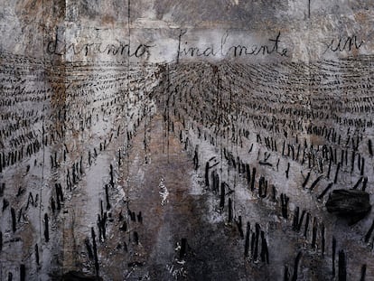 Una de las obras de Anselm Kiefer expuestas en la muestra 'Questi scritti, quando verranno bruciati, daranno finalmente un po’ di luce', en el Palacio Ducal de Venecia