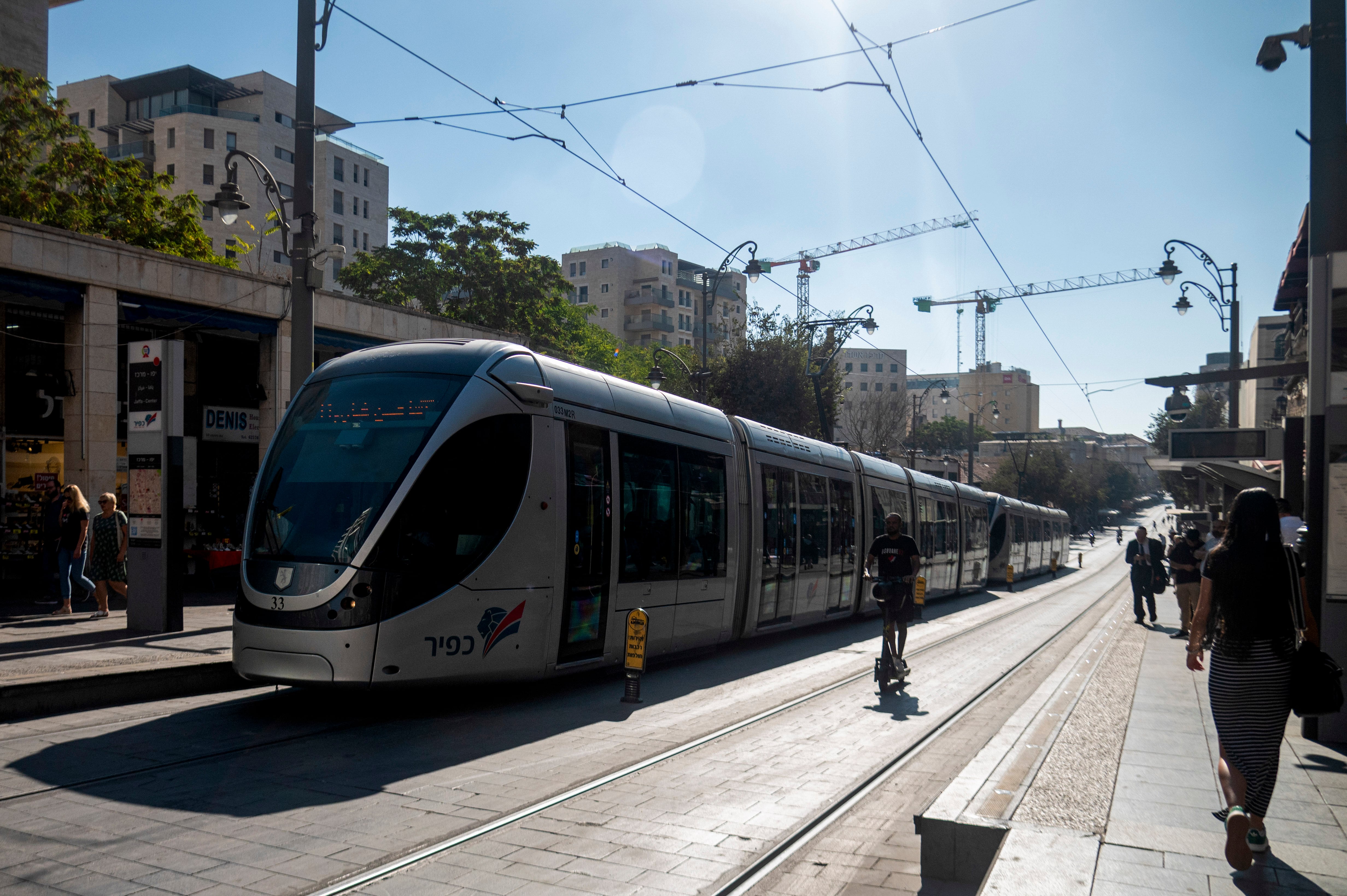 Tranvía de la compañía española CAF en Jerusalén.