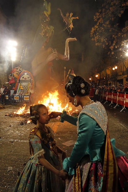 <i>Cremà</i> de una falla anoche en Valencia.