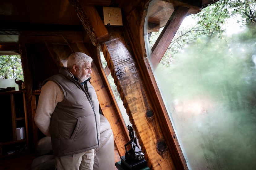 Un recorrido por la extraordinaria casa de Jaime Maussan en medio del