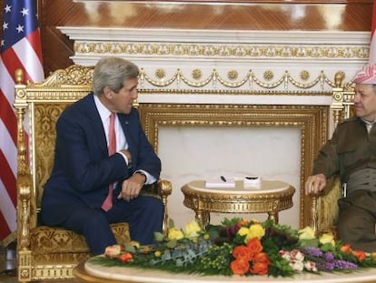 John Kerry e Masud Barzani, em Erbil.