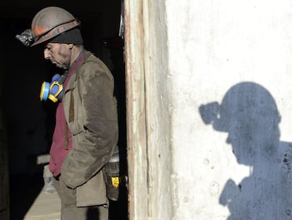 Un minero de la mina de carbón Kholodnaya Balka, en la ciudad ucraniana de Makievka. Foto de archivo